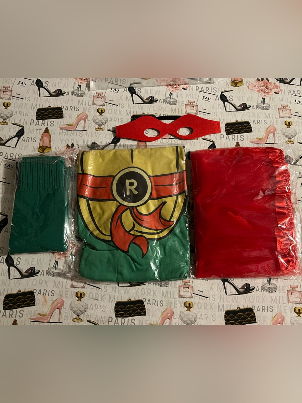 Womenโs TMNT costume medium Raphael Teenage Mutant Ninja Turtles top skirt mask